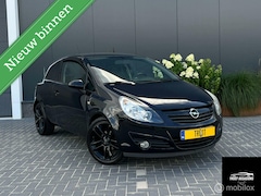 Opel Corsa - OPC 1.4 APK AIRCO SENSOREN SPORT BLACK ON BLACK