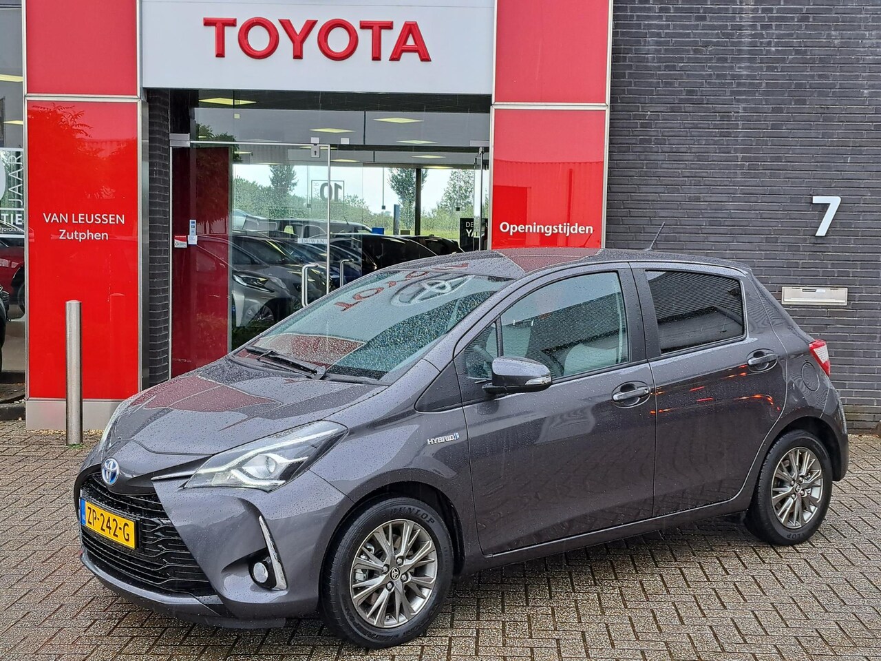 Toyota Yaris - 1.5 Hybrid Dynamic ANDROIDAUTO\CARPLAY AIRCO ACHTERUITRIJCAMERA - AutoWereld.nl