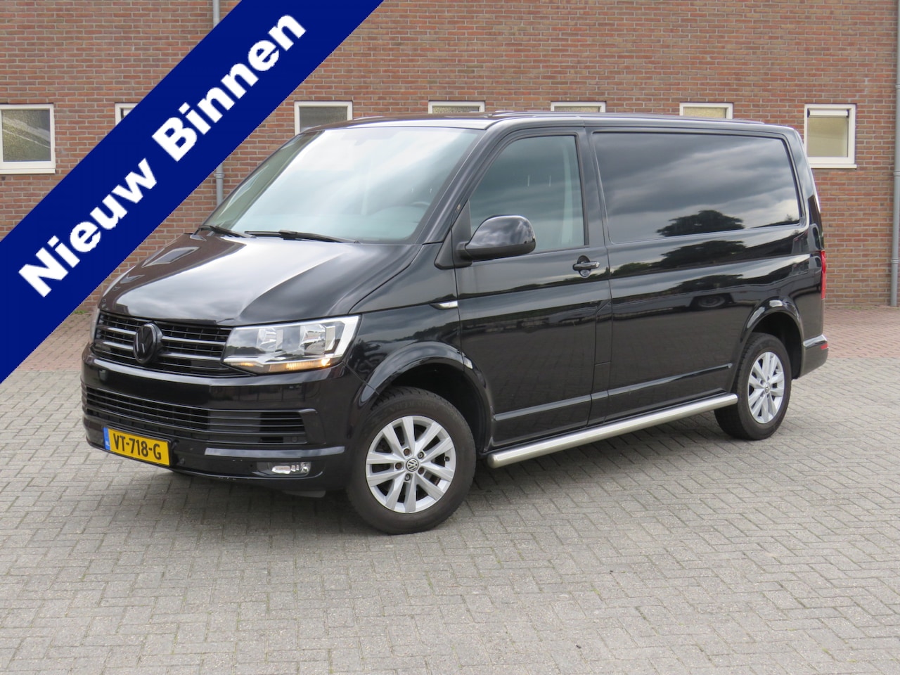 Volkswagen Transporter - 2.0 TDI 140Pk DSG L1H1 Highline GB * Navigatie * Lederen Bekleding * Camera * Parkeersenso - AutoWereld.nl