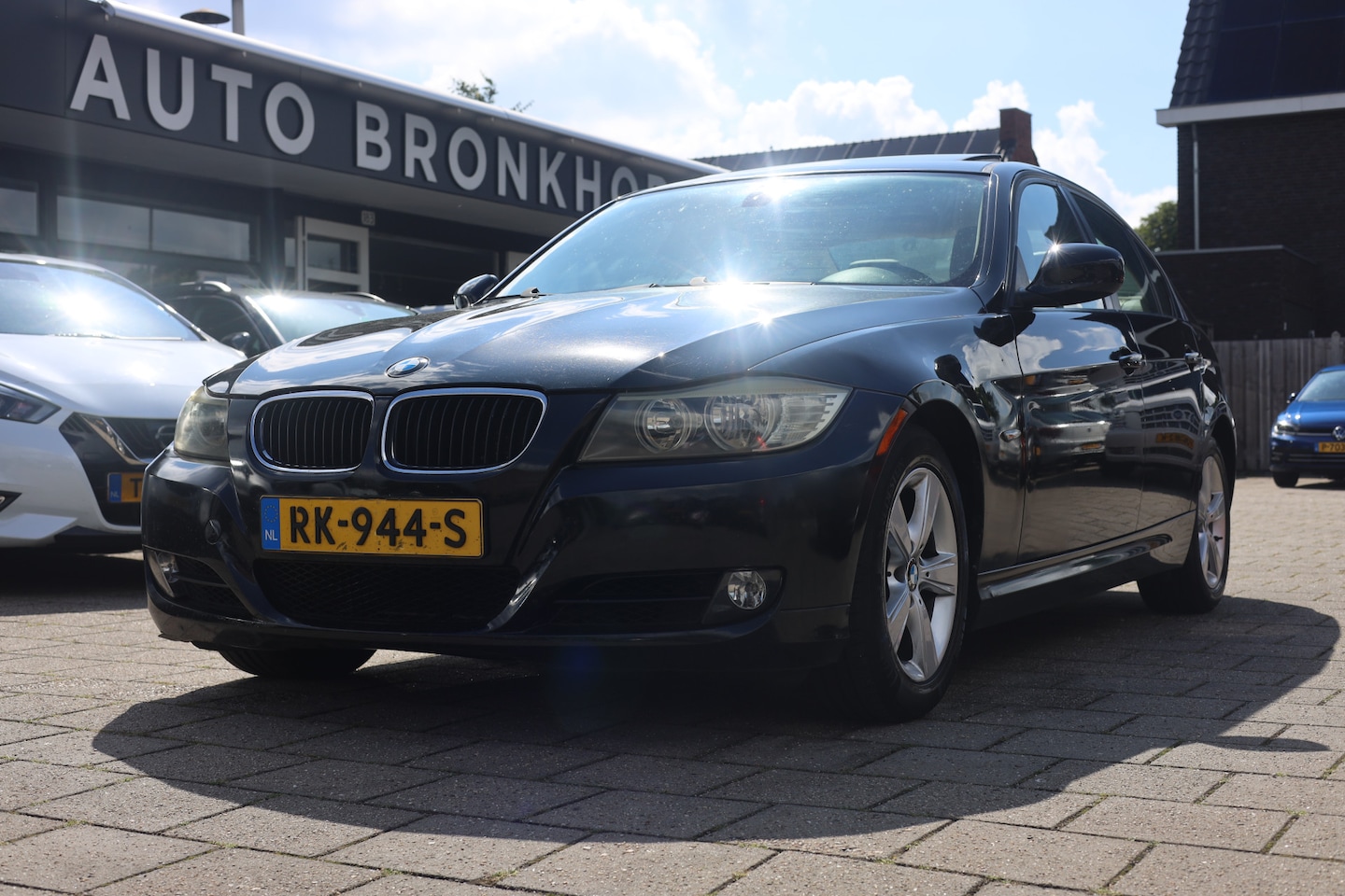 BMW 3-serie - 328I SCHUIFDAK I AUT I LEDER I 6CIL - AutoWereld.nl