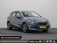 BMW 2-serie Active Tourer - 218i | Stoelverwarming | Stuurwielverwarming | Automaat | Lederen bekleding |