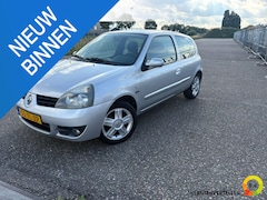 Renault Clio - 1.2-16V Campus Met werkende airco