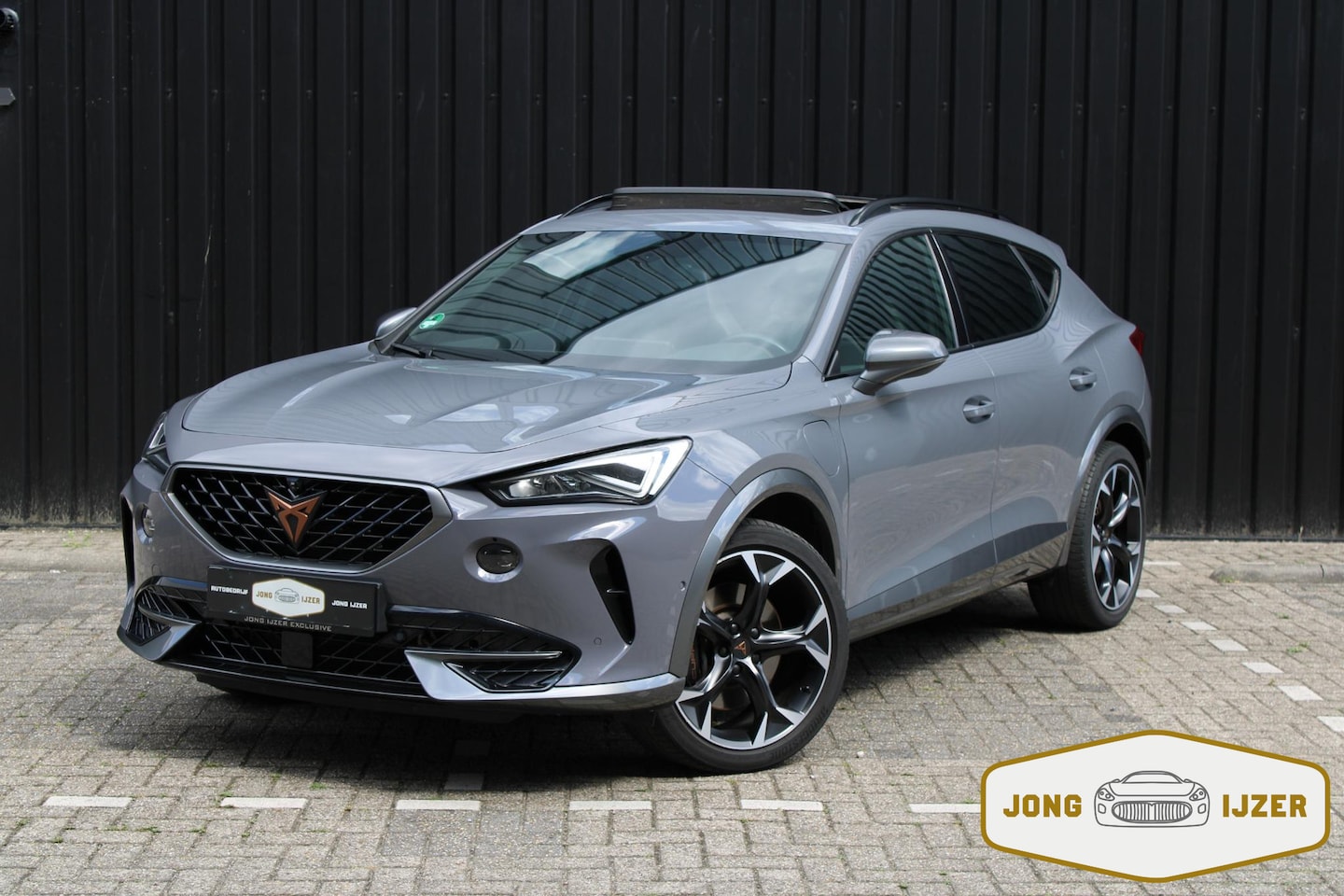 CUPRA Formentor - 1.4 e-Hybrid VZ Copper PANO MEMORY 360 CAM - AutoWereld.nl