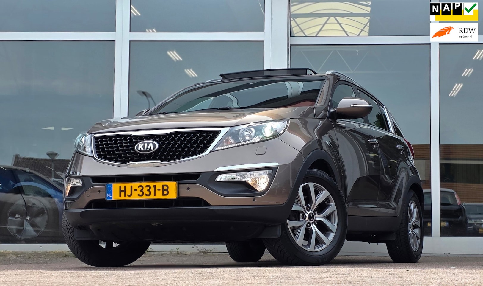Kia Sportage - 1.6 GDI X-treme ExecutiveLine Trekhaak Camera Leer Navi - AutoWereld.nl