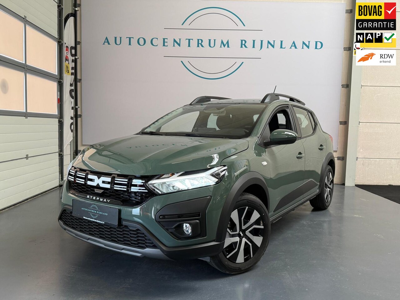Dacia Sandero Stepway - Journey 1.0 TCe Automaat 90 CVT 1 Jaar Garantie - AutoWereld.nl