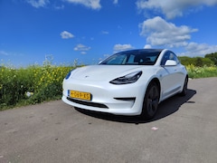 Tesla Model 3 - Standard RWD Plus 60 kWh | Auto Pilot
