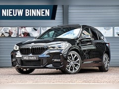 BMW X1 - xDrive25e M-Sport M-Pakket /LED/PANODAK/ACC/HUD/HARMAN-KARDON/CAMERA/KEYLESS