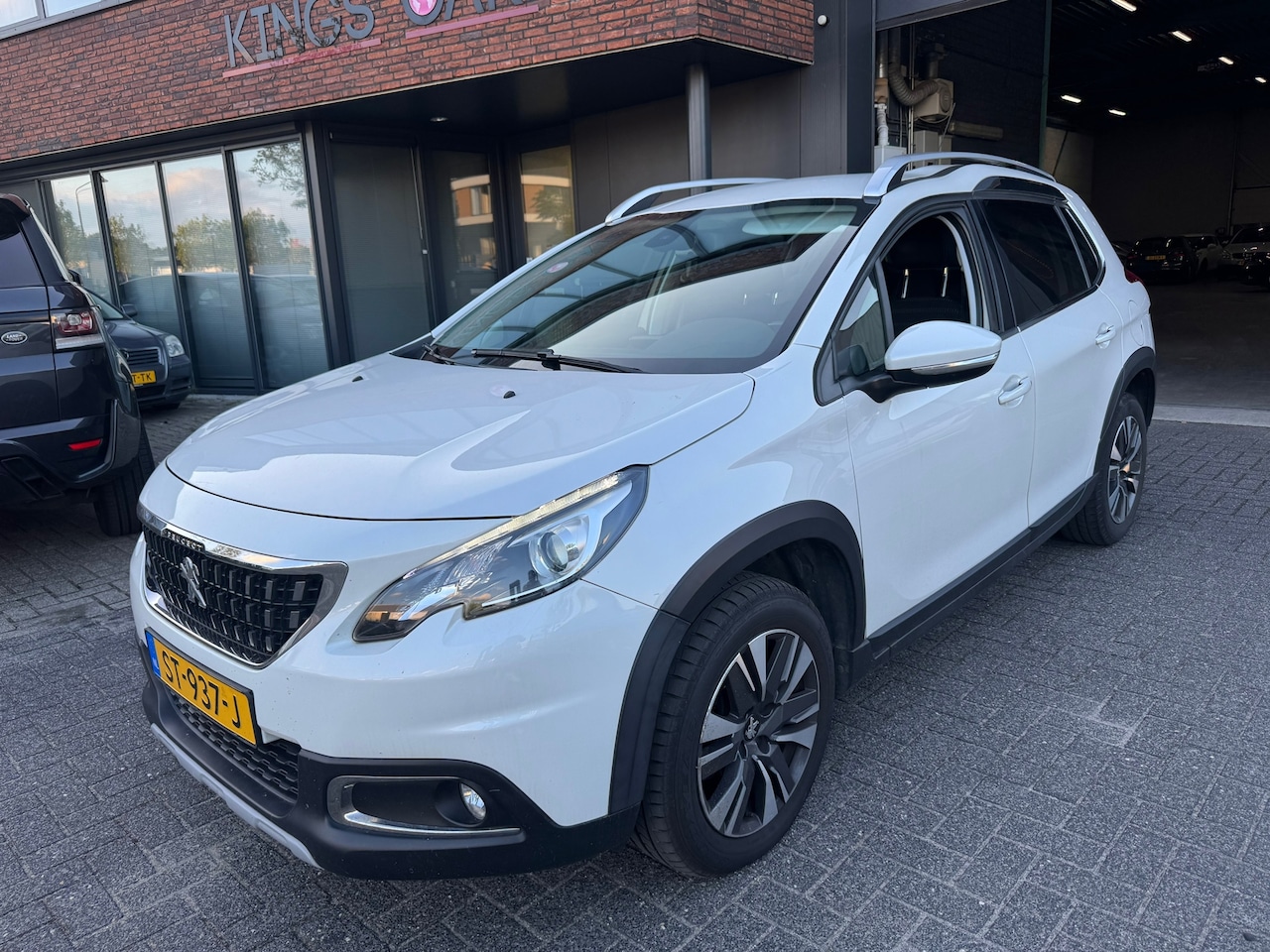 Peugeot 2008 - 1.2 PureTech AUTOMAAT CLIMA CAMERA CRUISE ORIG NL NAP - AutoWereld.nl