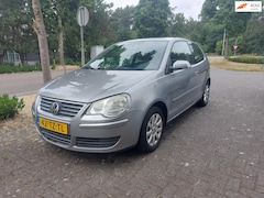 Volkswagen Polo - 1.4-16V Trendline