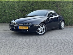 Alfa Romeo Spider - 2.2 JTS Exclusive Airco Cruise Control Elektrische stoelen Stoelverwarming Parkeersensoren