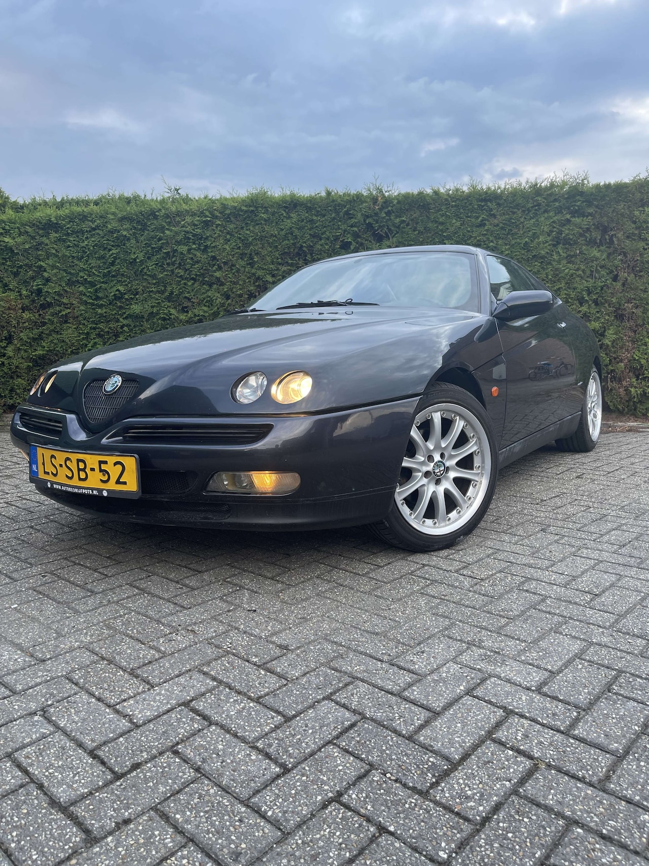 Alfa Romeo GTV - 2.0-16V T.Spark Alarm Sportvelgen Sportuitlaat Radio - AutoWereld.nl
