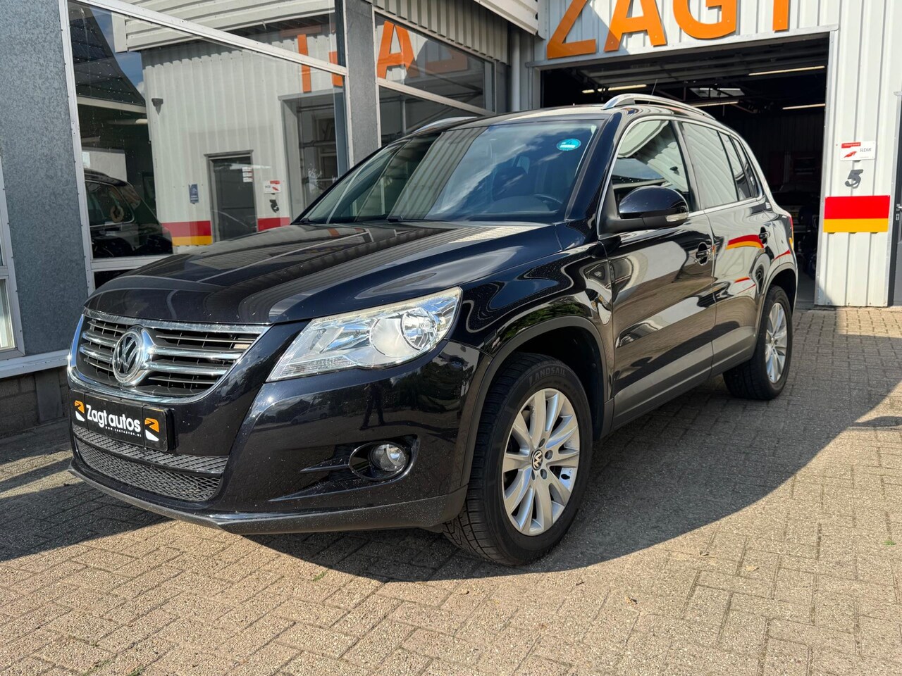 Volkswagen Tiguan - 1.4 TSI Sport&Style 4Motion - AutoWereld.nl