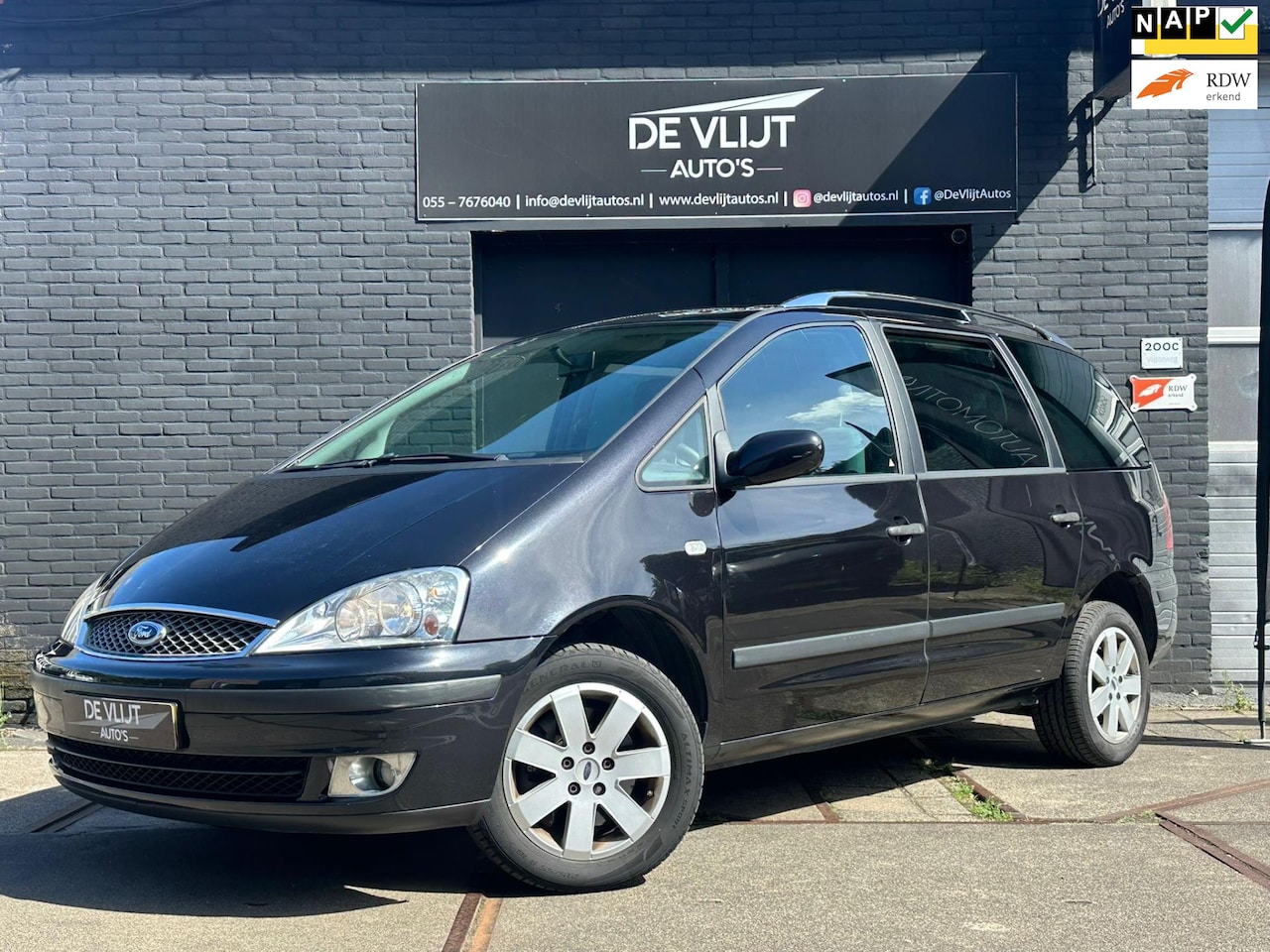Ford Galaxy - 2.8-24V V6 204PK Futura | Automaat | Navi | Trekhaak | Youngtimer | 7 Pers | - AutoWereld.nl