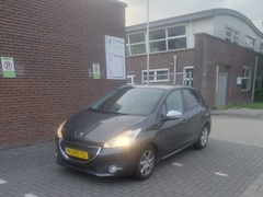 Peugeot 208 - 1.2 PureTech Style