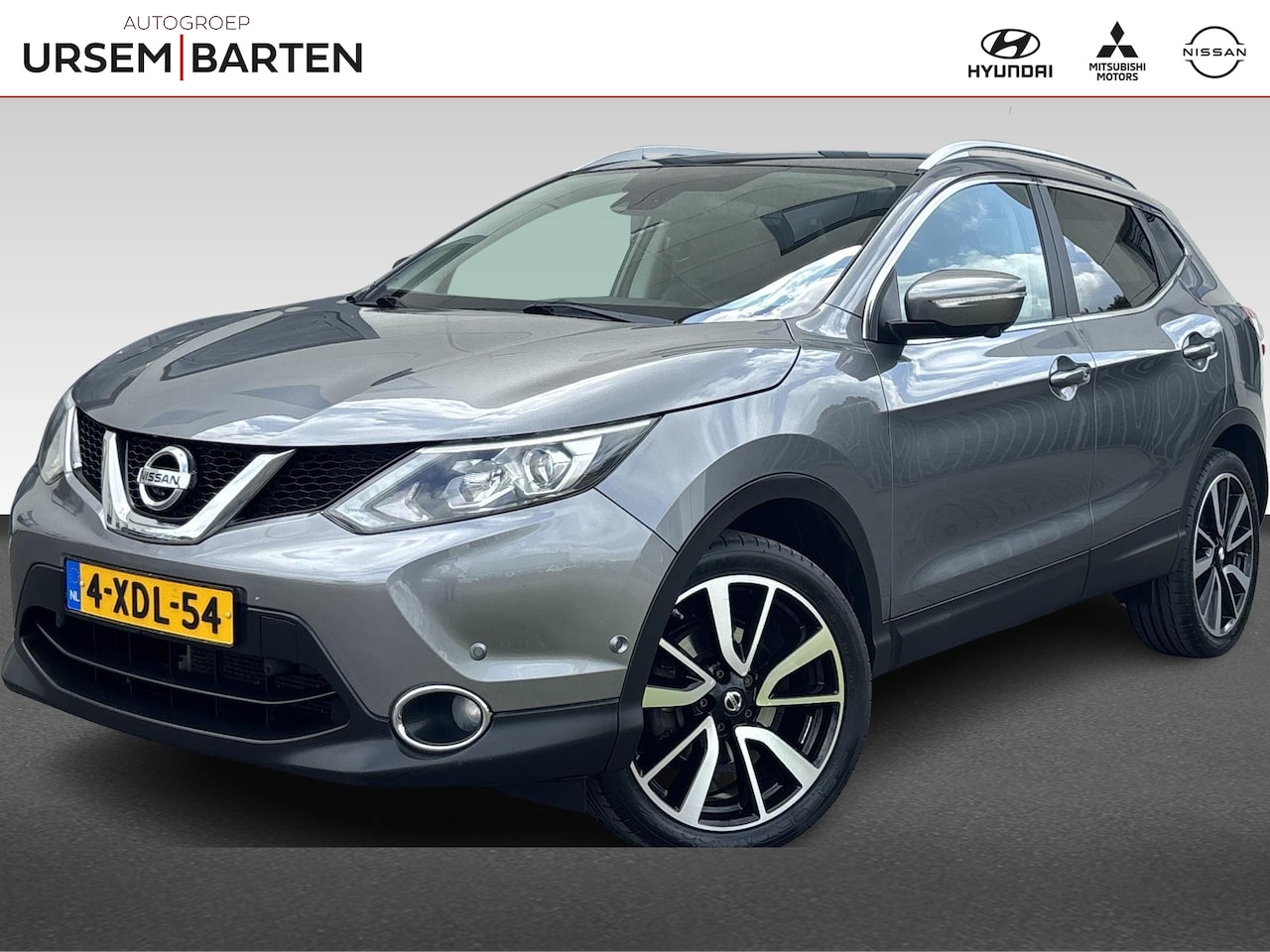 Nissan Qashqai - 1.2 Premier Edition  | volleder | panoramadak | stoelverwarming | blind-spot | navigatie | - AutoWereld.nl