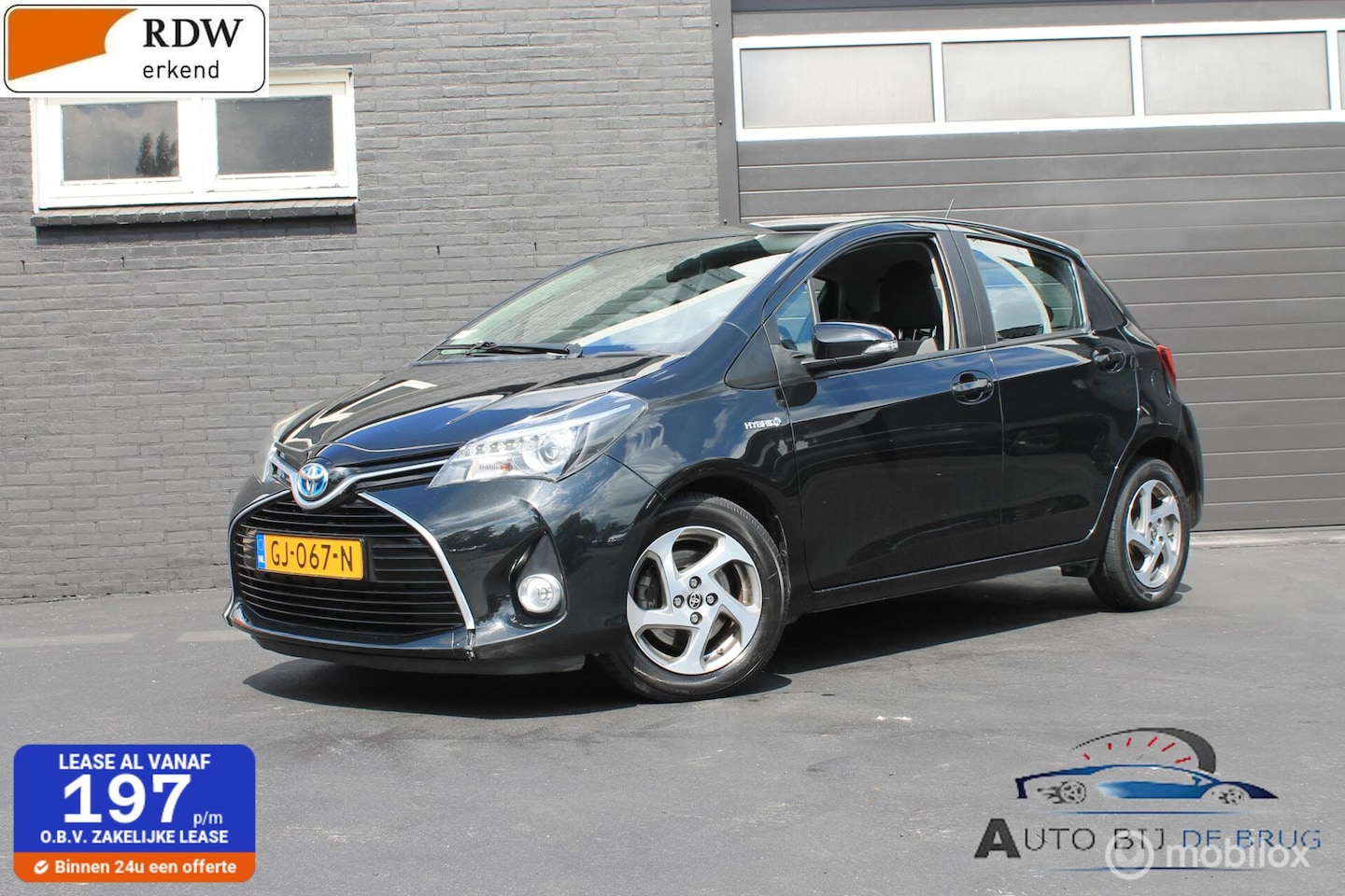 Toyota Yaris - 1.5 Hybrid 75PK Camera cruise NAP Navi klimaat control - AutoWereld.nl
