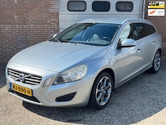 Volvo V60 - 2.0 D3 Ocean Race 5 cilinder 2012