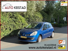 Renault Clio - 1.2-16V Special Line