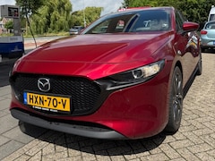 Mazda 3 - 3 2.0 e-SkyActiv-G M Hybrid 122 Luxury / Navi / leer/ Parkeersensoren / Camera