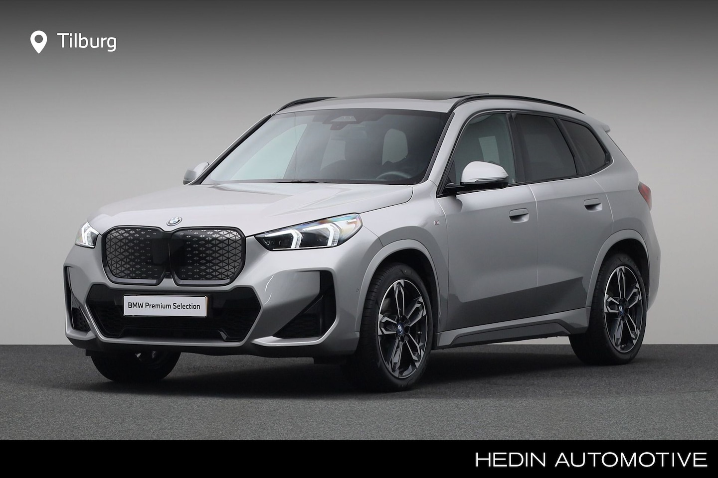 BMW iX1 - xDrive30 Launch Edition 67 kWh M-Sport | Comfort Access | Glazen panoramadak | Trekhaak | - AutoWereld.nl