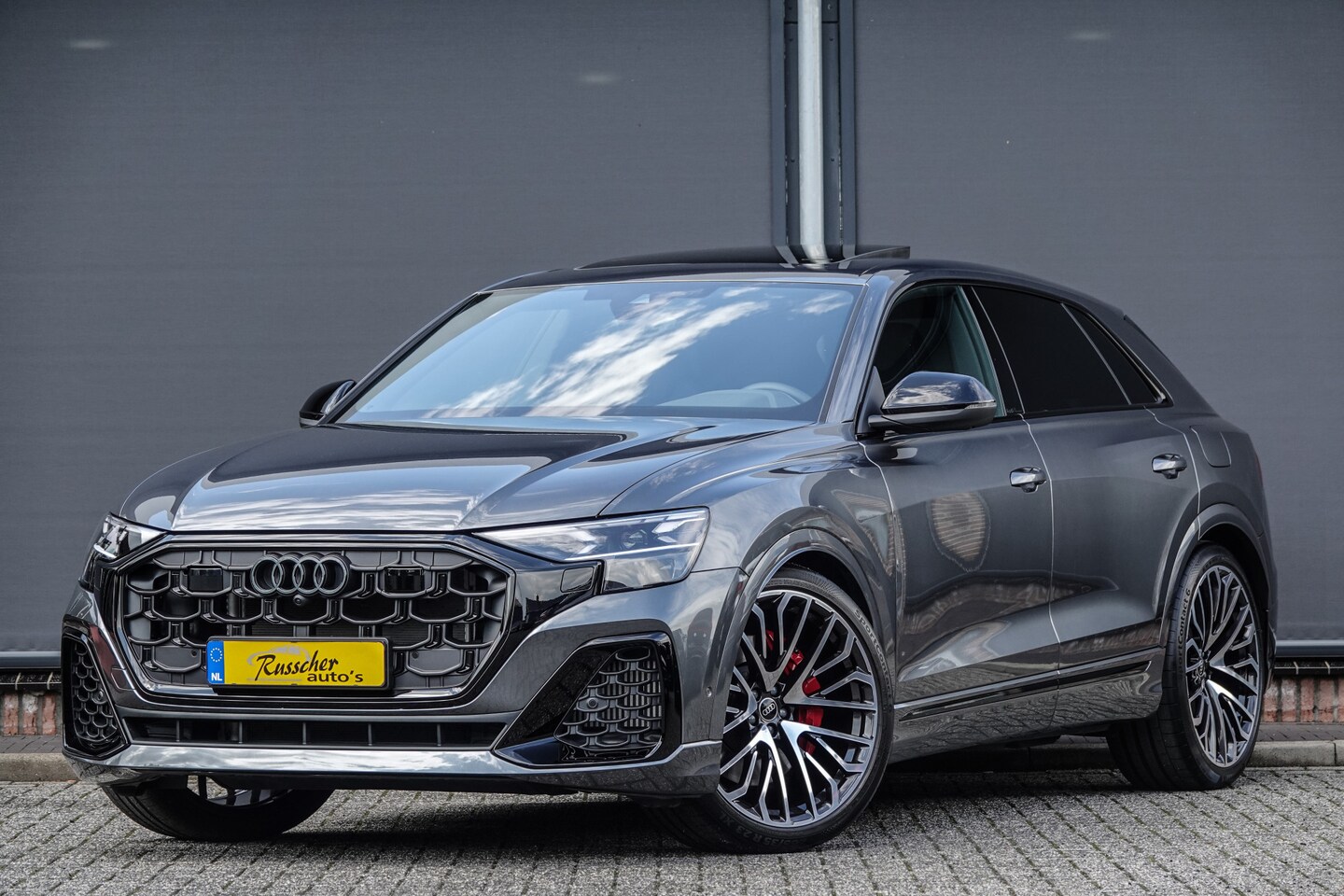 Audi Q8 - 60TFSI-e 490Pk | S-Line | S-Sportstoelen | Quattro | 360° Camera | Luchtvering | Panoramad - AutoWereld.nl
