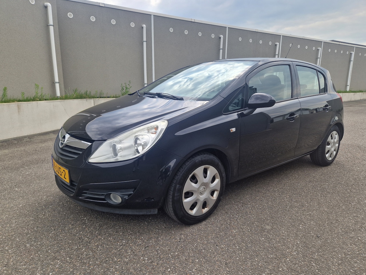 Opel Corsa - 1.4-16V Enjoy 1.4-16V Enjoy - AutoWereld.nl