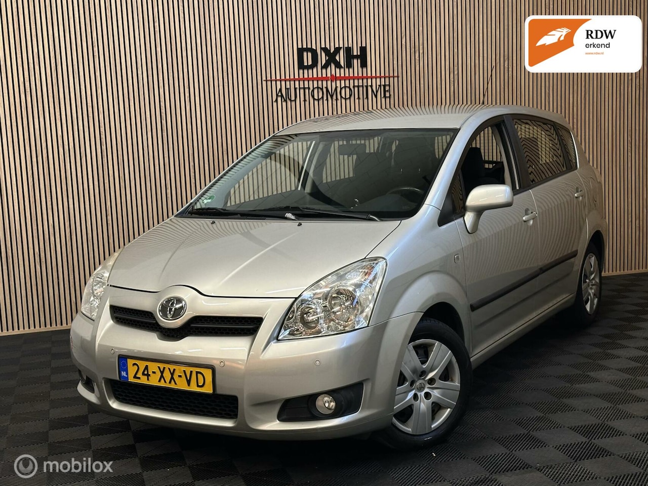 Toyota Verso - 1.8 VVT-i Sol 7P. AUTOMAAT 1eEIGNR! PDC TREKHK - AutoWereld.nl