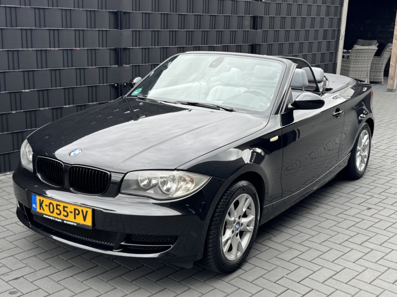 BMW 1-serie Cabrio - 120i High Executive| ZWART| LEER| ELEK KAP| LM| PDC - AutoWereld.nl