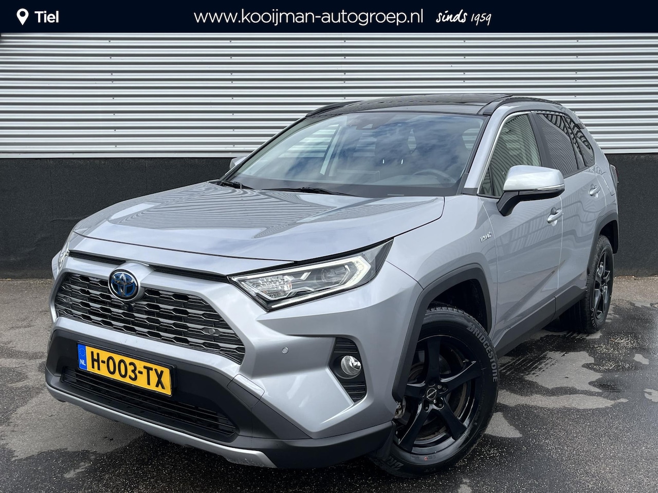 Toyota RAV4 - 2.5 Hybrid AWD Executive Schuif-/kanteldak, JBL audio, dodehoekdetectie, rondomzichtcamera - AutoWereld.nl