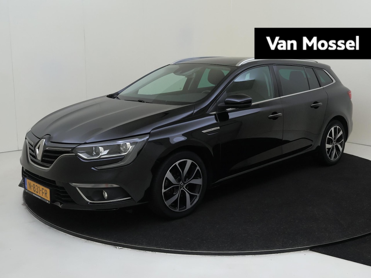 Renault Mégane Estate - 1.3 TCe Limited | Navigatie | Parkeercamera - AutoWereld.nl