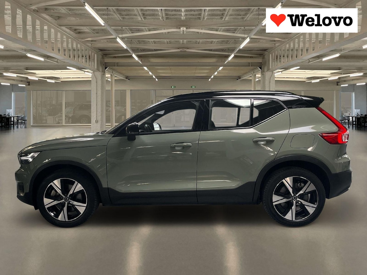 Volvo XC40 - Recharge P8 AWD R-Design Incl BTW, Panorama Dak, compleet... - AutoWereld.nl