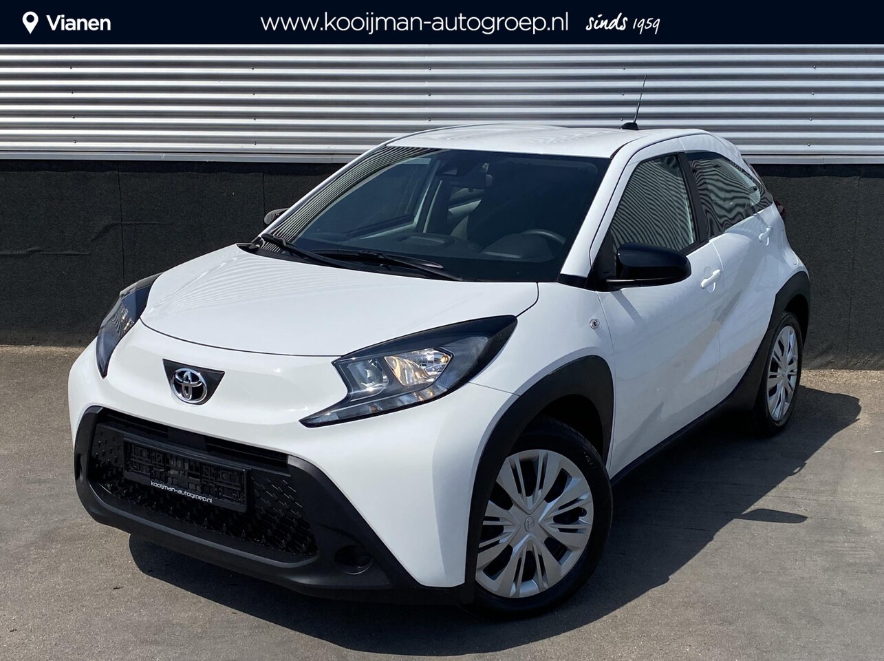 Toyota Aygo X - 1.0 VVT-i MT Play Rijklaar vanaf €19.850,- Nu tijdelijke voordeel van €1.400,- - AutoWereld.nl