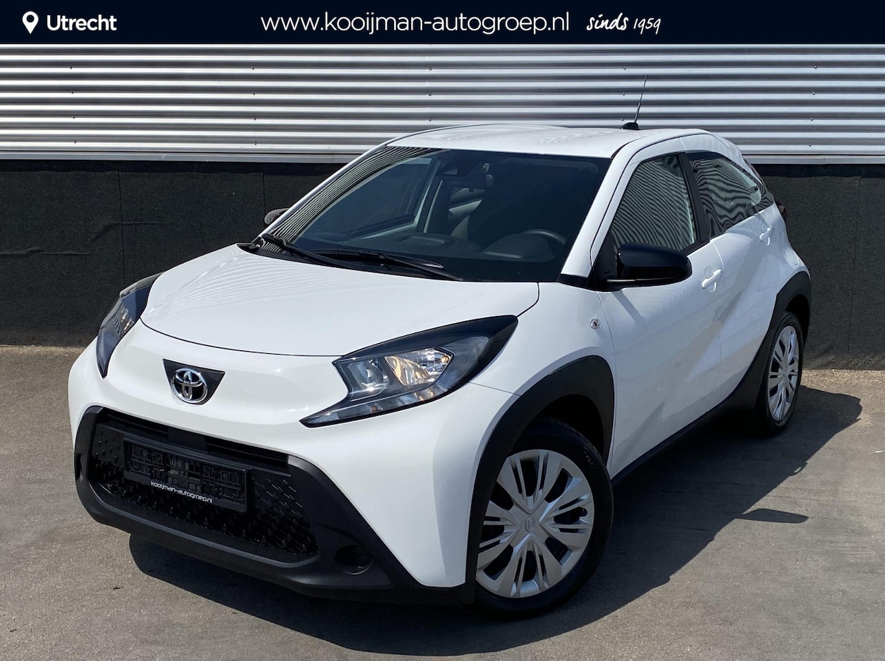 Toyota Aygo X - 1.0 VVT-i MT Play Rijklaar vanaf €19.850,- Nu tijdelijke voordeel van €1.400,- - AutoWereld.nl