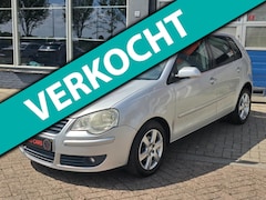 Volkswagen Polo - 1.4-16V Comfortline AIRCO/TREKHAAK/NAP/ELEK RAMEN
