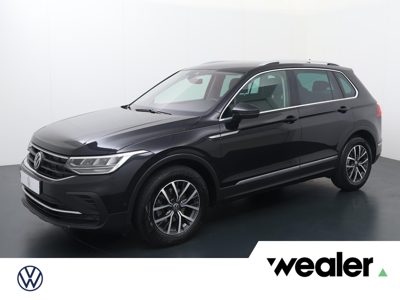 Volkswagen Tiguan - 1.5 TSI Life | 130 PK | Ergo-Active stoelen | Elek. achterklep | Navigatiesysteem | Stoelv - AutoWereld.nl