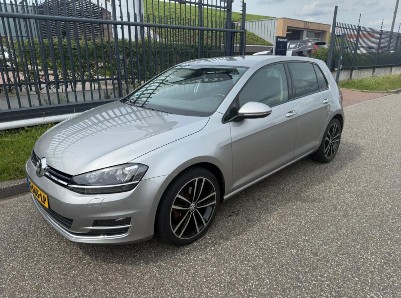 Volkswagen Golf - 1.4 TSI Highline H6 Xenon Navi - AutoWereld.nl