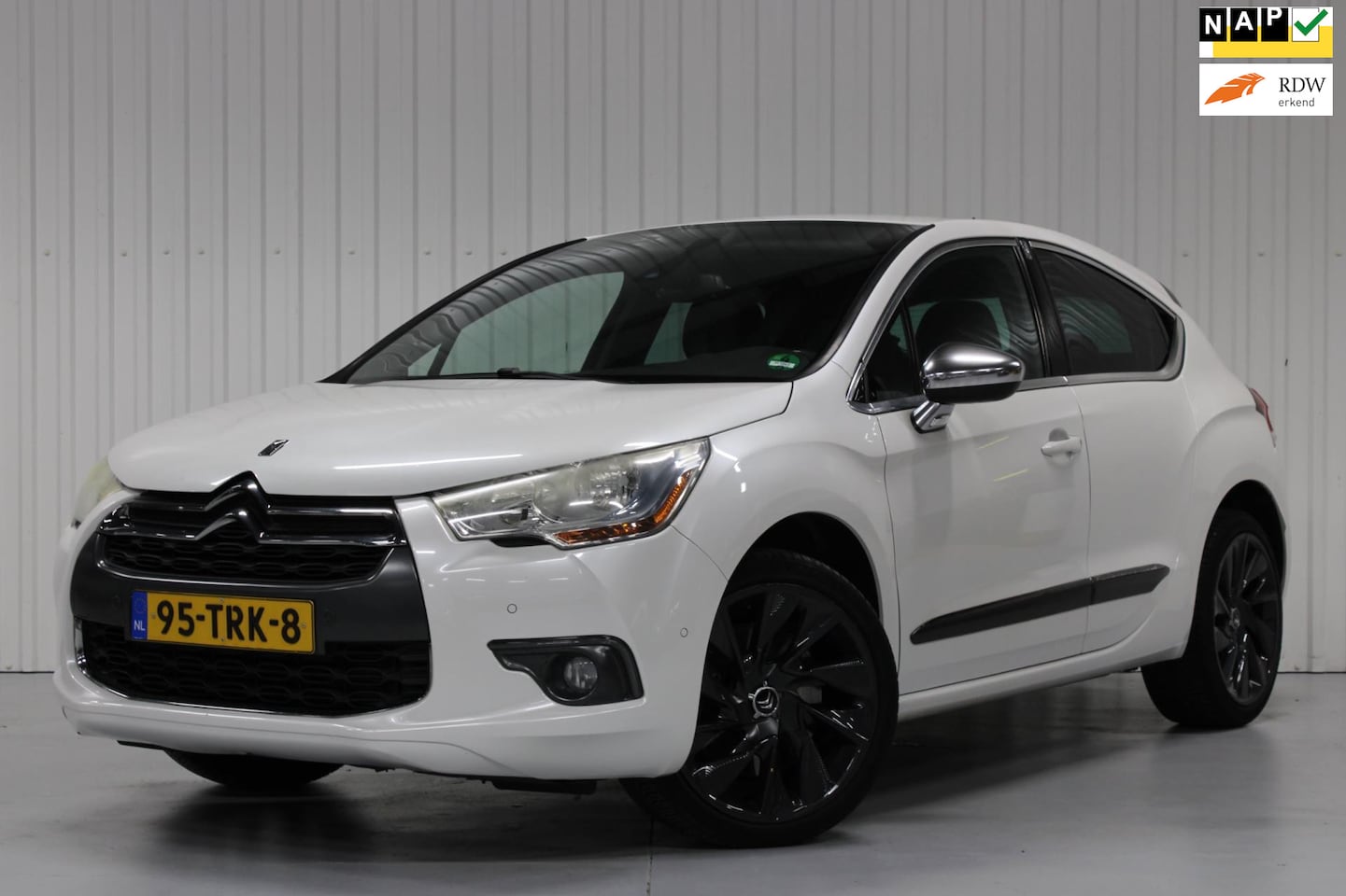 Citroën DS4 - 1.6 THP Sport Chic 1.6 THP Sport Chic 200PK - AutoWereld.nl