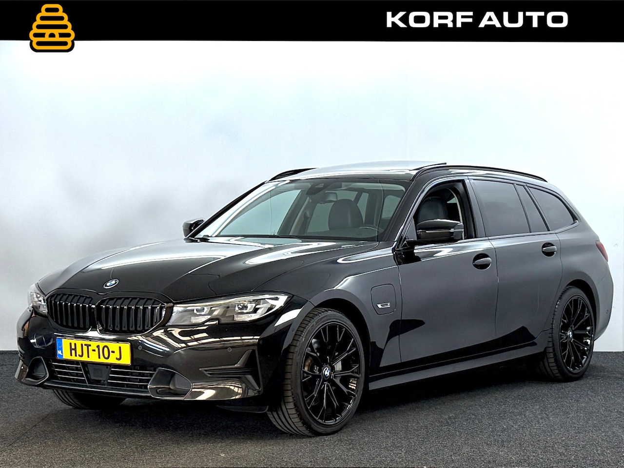 BMW 3-serie Touring - 330e Sport-line / Pano / Leder / Camera - AutoWereld.nl