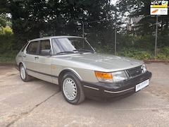 Saab 900 - S 16V Met airco, automaat in unieke staat