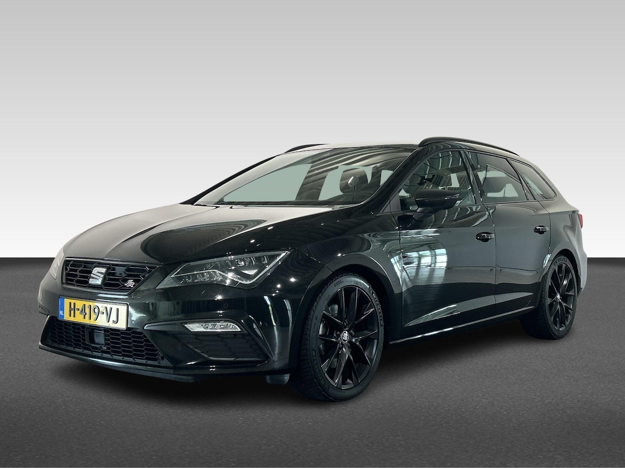 SEAT Leon Sportstourer - 1.5 TSI 130pk FR Ultimate Edition - AutoWereld.nl
