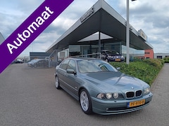BMW 5-serie - 520i Lifestyle Edition Automaat, 17" LMV, PDC, Xenon, Clima, nieuwe APK