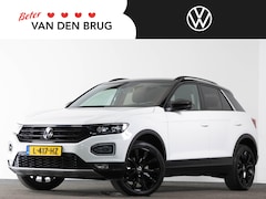Volkswagen T-Roc - Sport 1.5 TSI 150 pk Automaat | Black Style | LED Plus | 18'velgen | Trekhaak | Camera | A