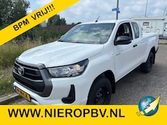 Toyota HiLux - 2.4 D-4D Comfort 4x4 1.5Cab NIEUW 3500KG Trekhaak Airco Cruisecontrol BPM VRIJ
