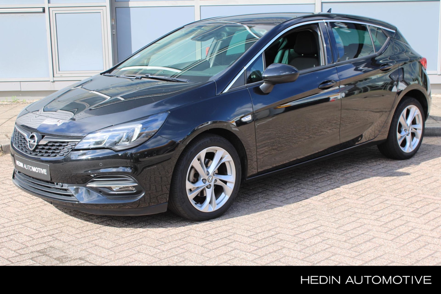 Opel Astra - 1.2 Edition Navigatie | Camera | Parkpilot voor & achter | - AutoWereld.nl