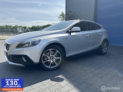 Volvo V40 Cross Country - 2.0 T3 Ocean Race