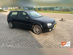 Volkswagen Golf - 1.4-16V