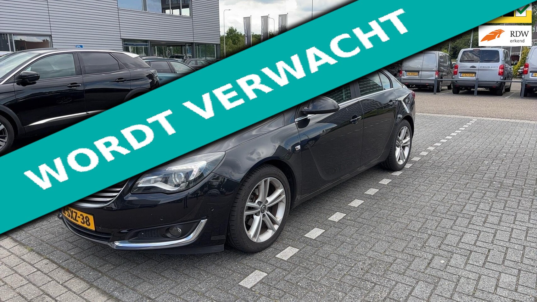 Opel Insignia - 1.4 T 140pk 5-deurs 2e eig. Clima Cruise Navi LED PDC Historie - AutoWereld.nl