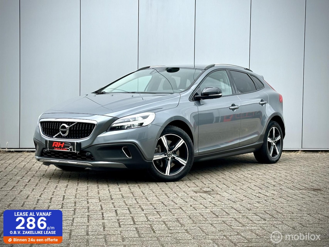 Volvo V40 Cross Country - T3 Luxury+ / NL-Auto / Vol opties! - AutoWereld.nl