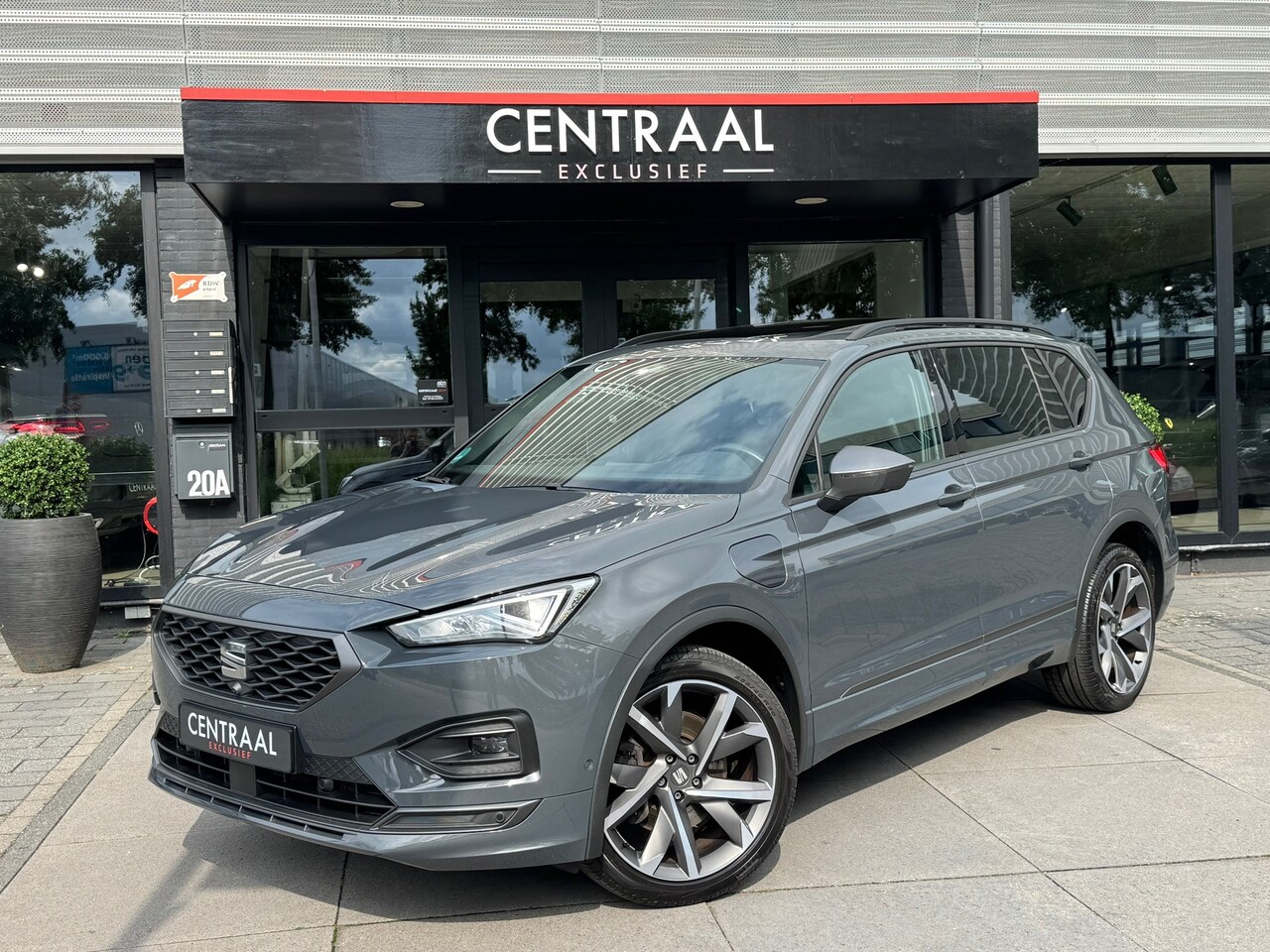 SEAT Tarraco - 1.4 TSI e-Hybrid PHEV FR 245PK|Pano|Memory|360Camera|ACC|Keyless|Carplay - AutoWereld.nl