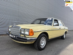 Mercedes-Benz 280 - 280E * AUTOMAAT * KROONKURKEN * UNIEKE AUTO